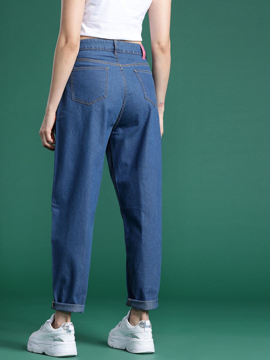 DressBerry Women High-Rise Stretchable Slouchy Fit Jeans with Detachable Chain