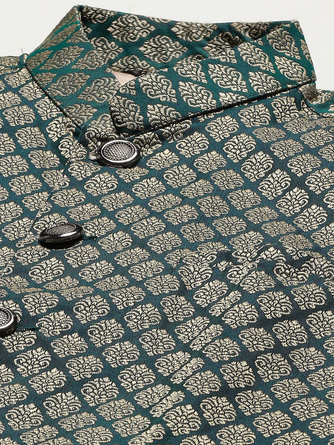 SOJANYA Men Peach-Coloured Chikankari Pure Cotton Kurta with Churidar & Nehrujacket