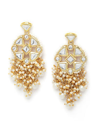 KARATCART Gold-Plated Pearl Studded  Kundan Choker Neckalce Set