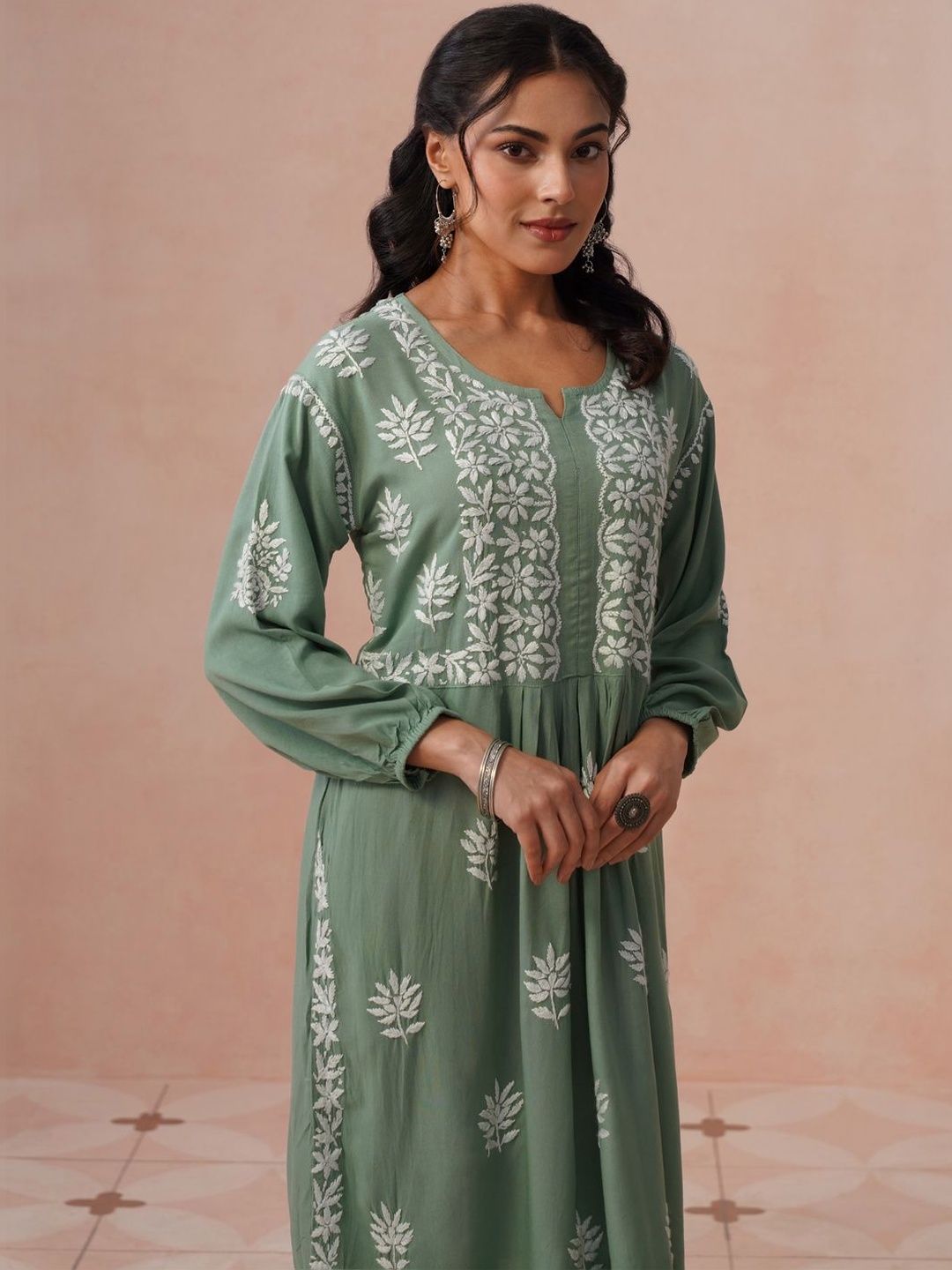 House of Chikankari Women Regular Chikankari Kurta with Trousers
