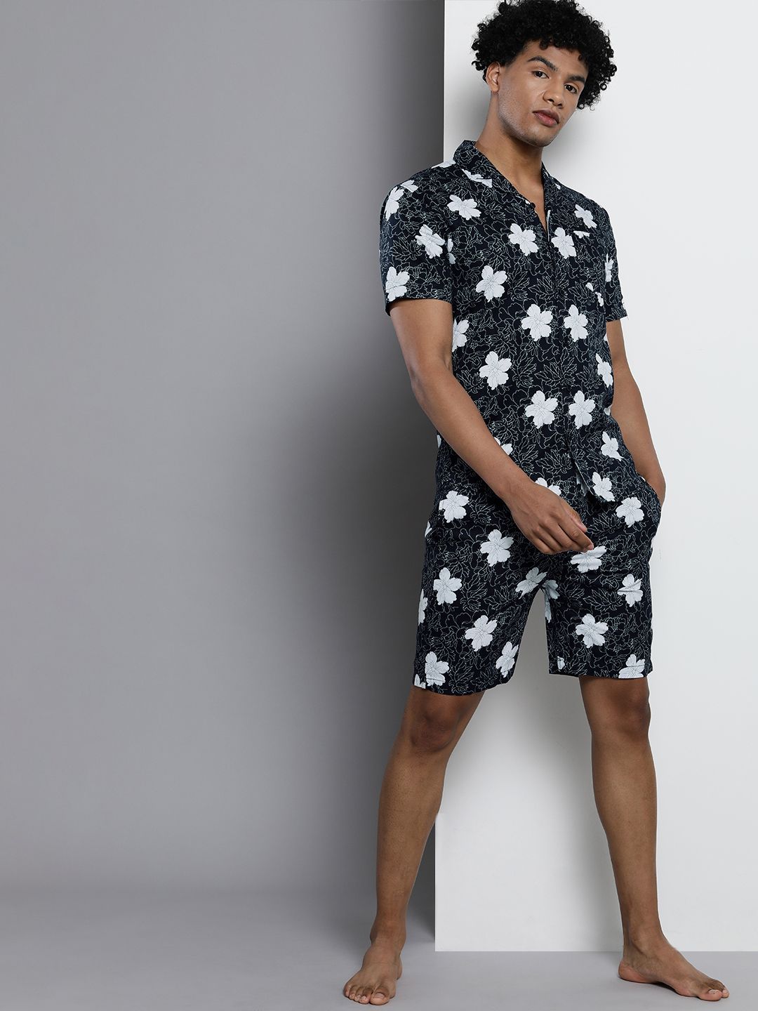The Indian Garage Co Men Blue Floral Print Pure Cotton Night Suit