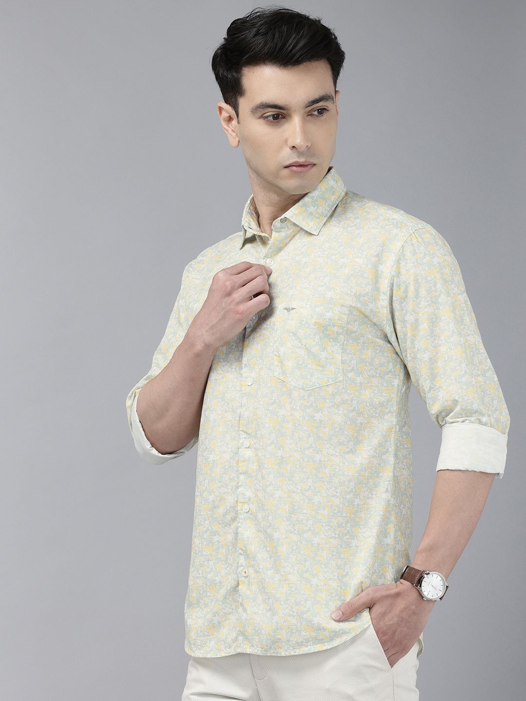 Park Avenue Pure Cotton Slim Fit Abstract Printed Casual Shirt