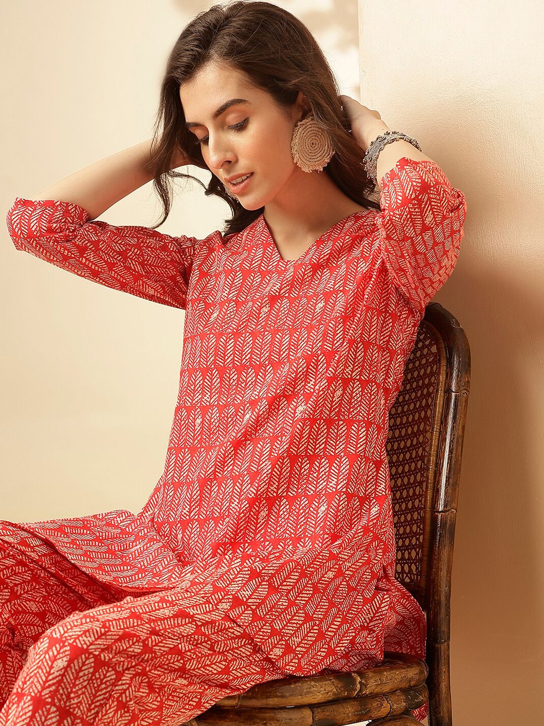 KALINI Ethnic Motifs Printed V-Neck Three-Quarter Sleeves Printed Tunic & Trousers
