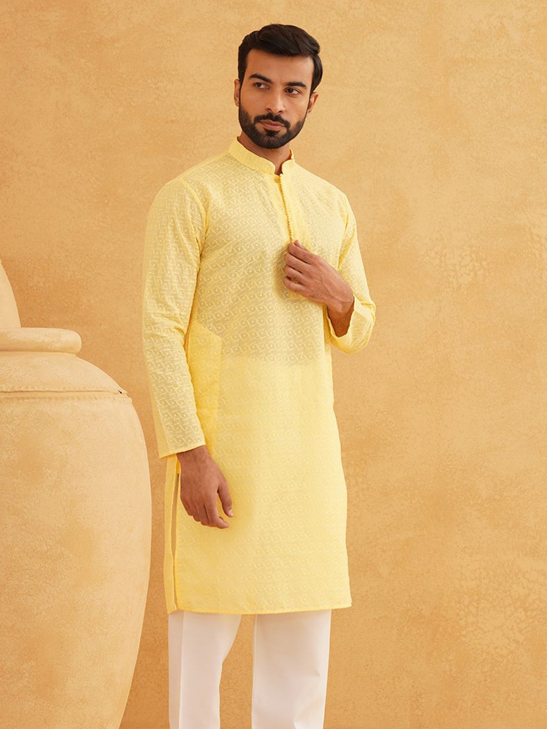 SOJANYA Kurta Lurus Bersulam Kuning Lelaki