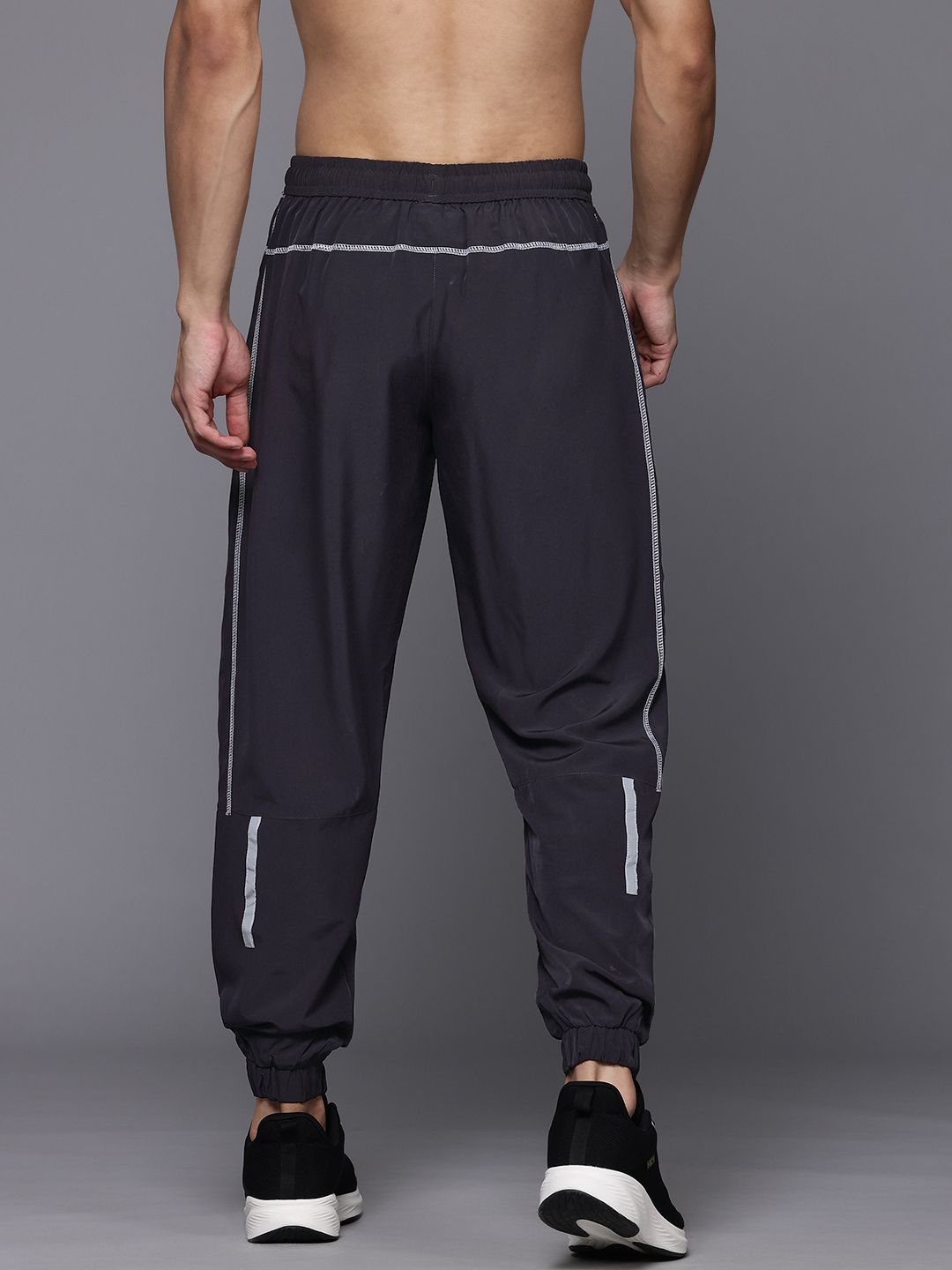 HRX by Hrithik Roshan Men Mid-Rise Training Joggers with Reflective Stripes