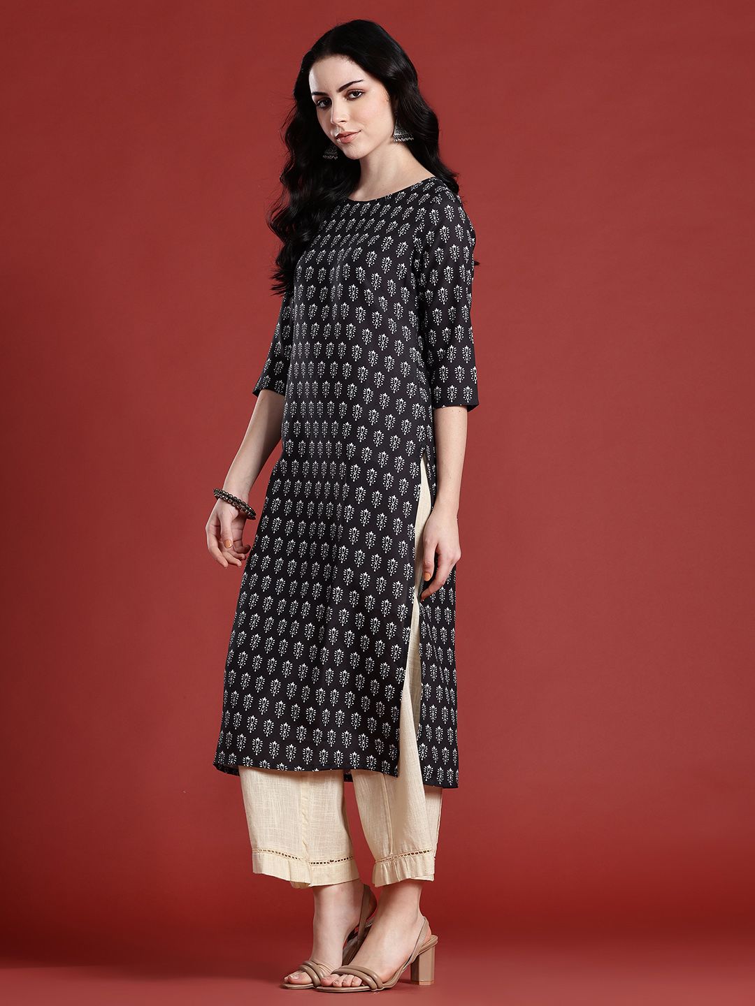 Anouk Ethnic Motifs Printed Boat Neck Straight Kurta