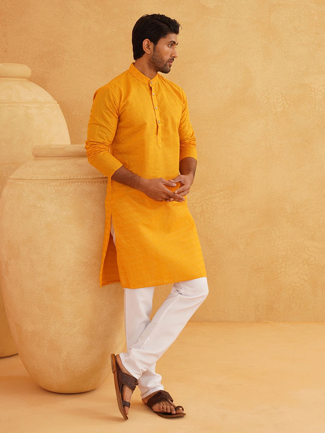 SOJANYA Ethnic Motif Embroidered Thread Work Cotton Straight Kurta