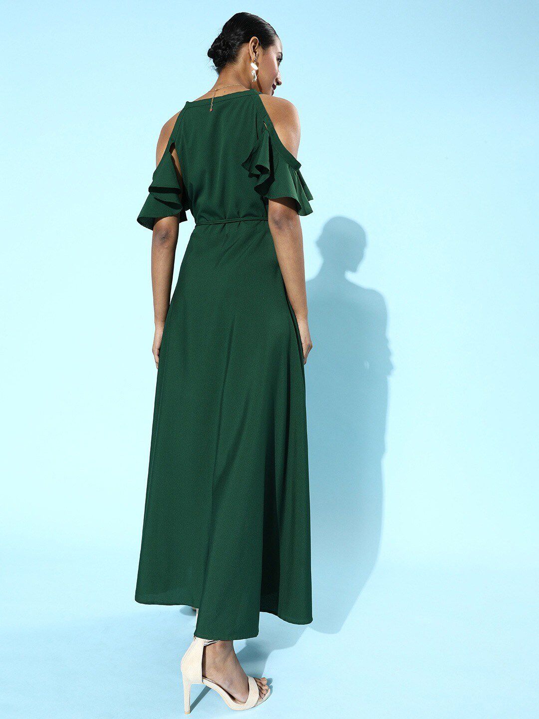Berrylush Green Cold-Shoulder Crepe Maxi Dress