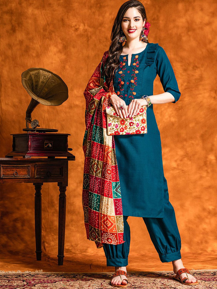 KALINI Floral Embroidered Regular Pure Cotton Kurta With Patiala & Dupatta