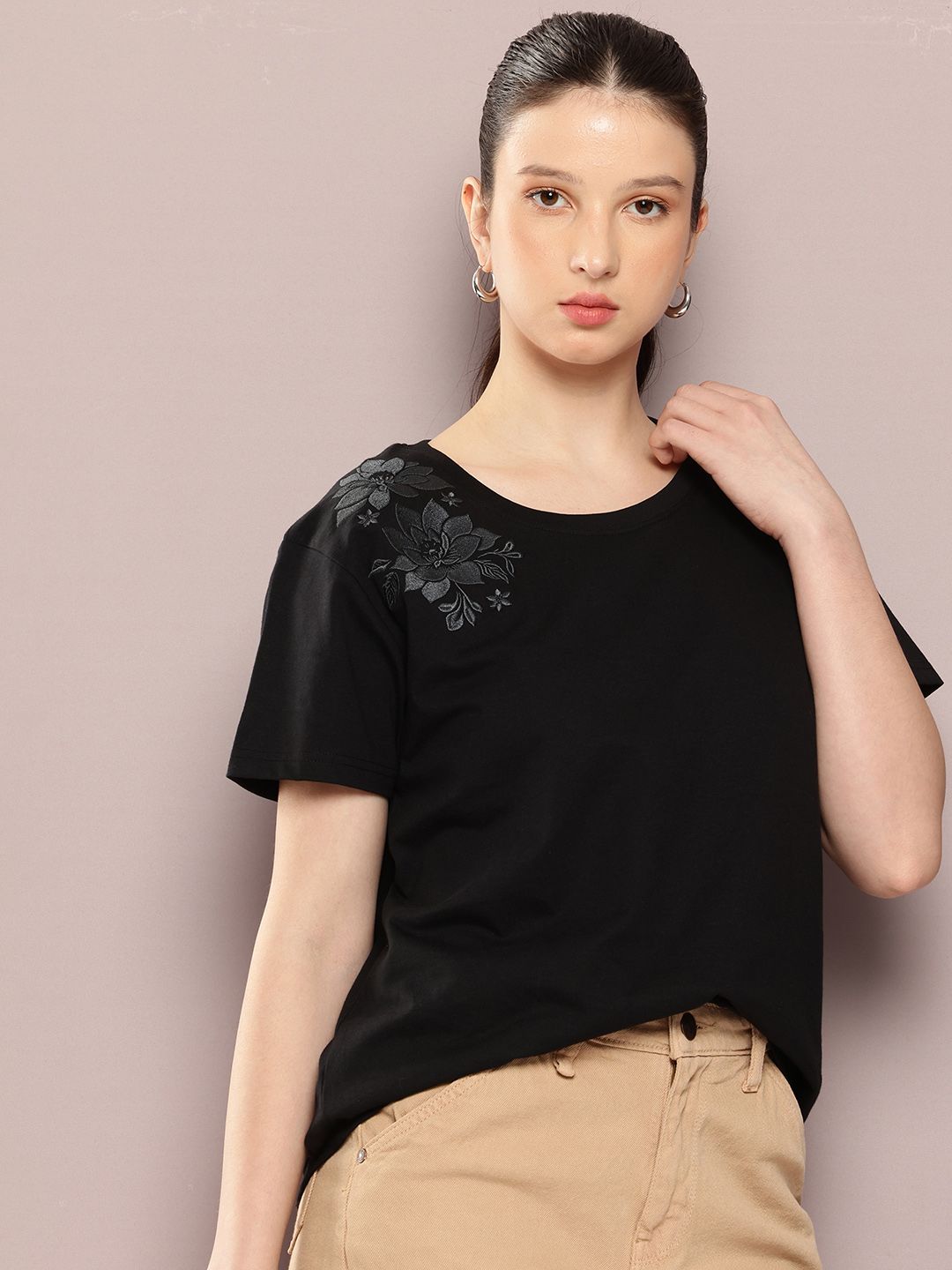 DILLINGER Women Boxy Regular Embroidery Crew Neck Tshirt