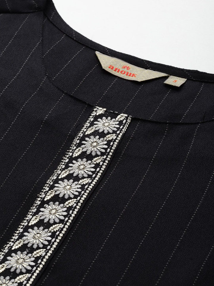 Anouk Woven Stripes Thread Work Detail Straight Kurta