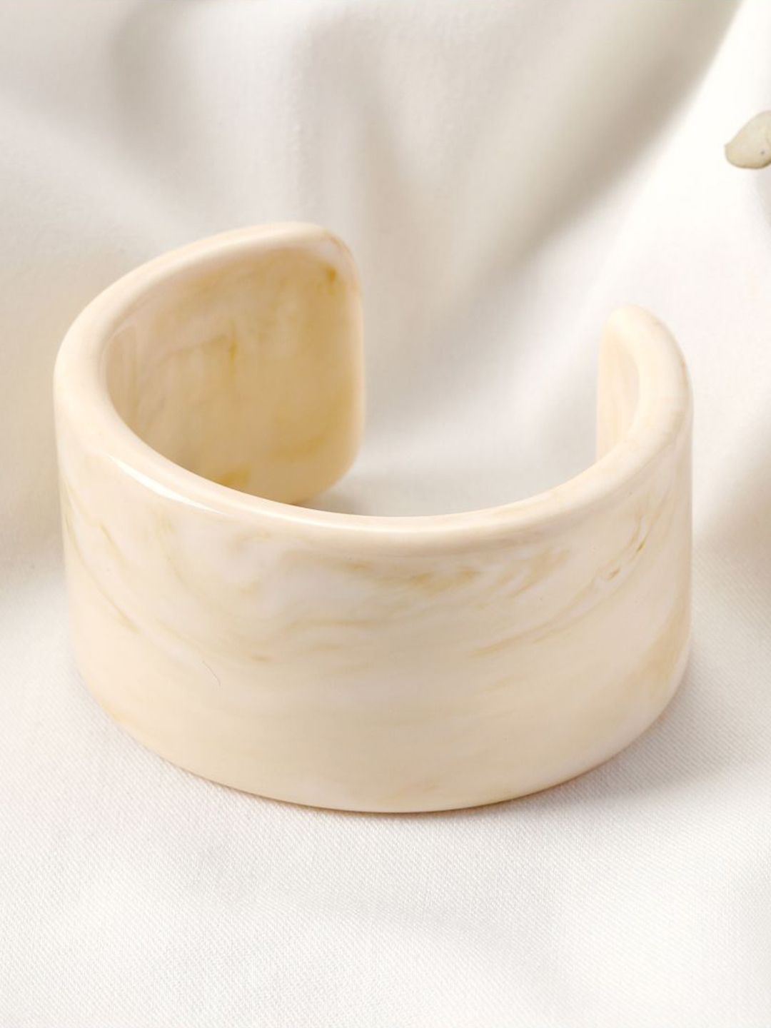 Gelang Cuff Wanita Asin