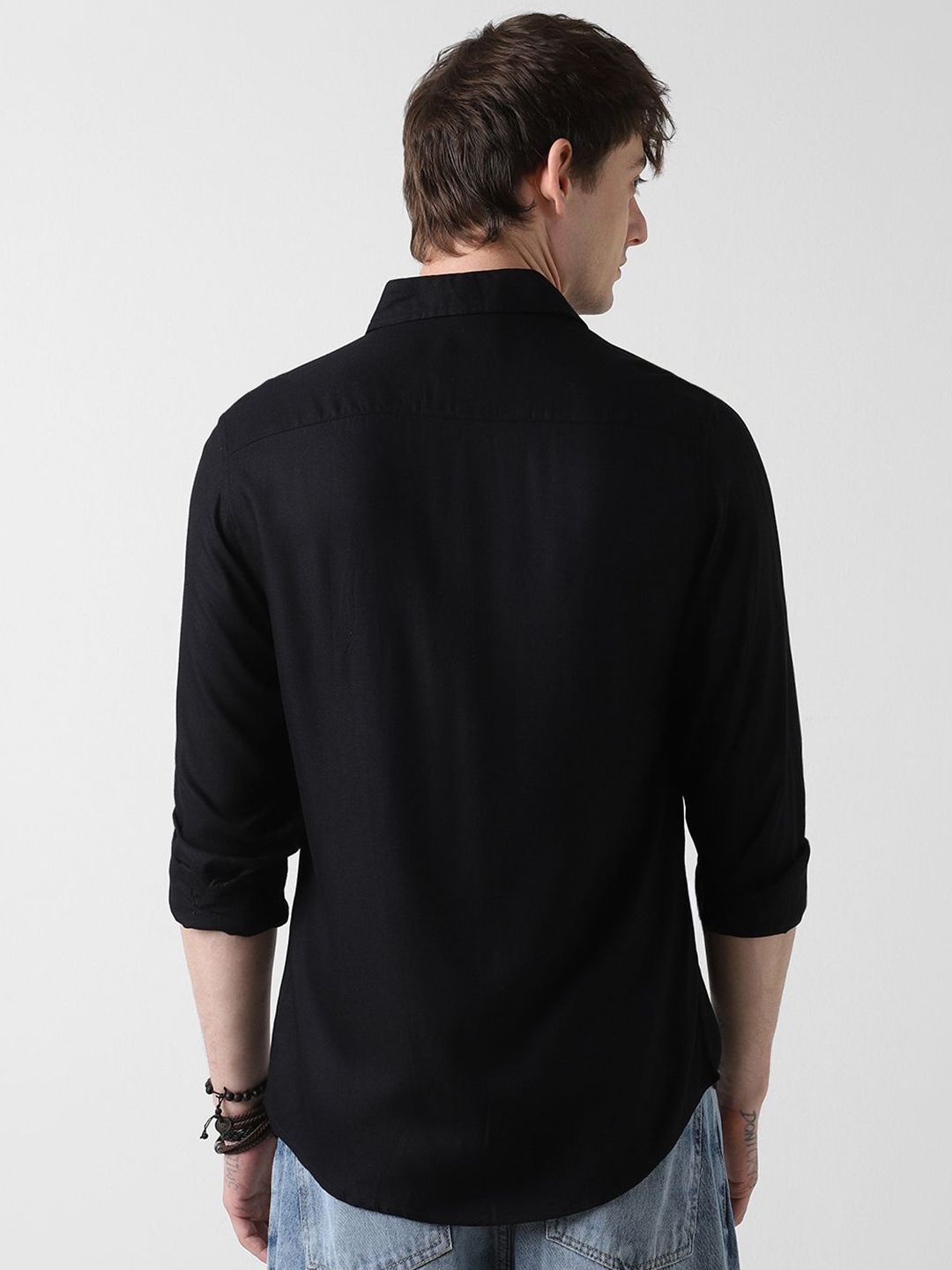 VASTRADO Men Solid Slim Fit Casual Shirt