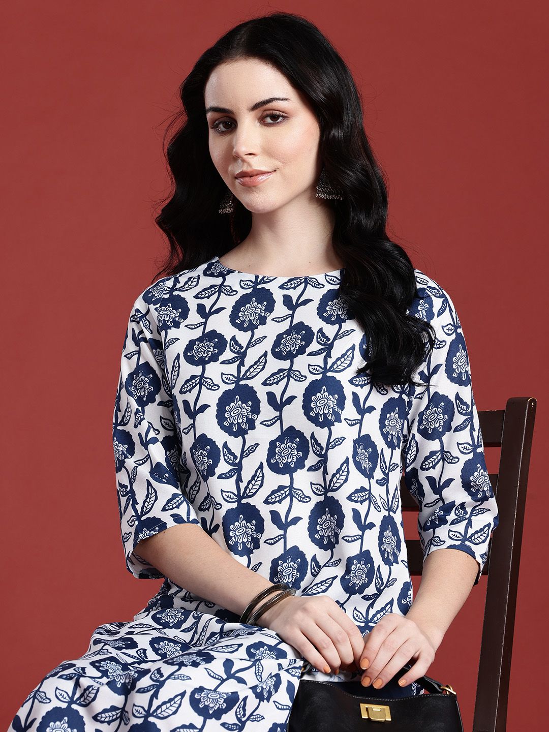 Anouk Floral Printed Boat Neck Straight Kurta