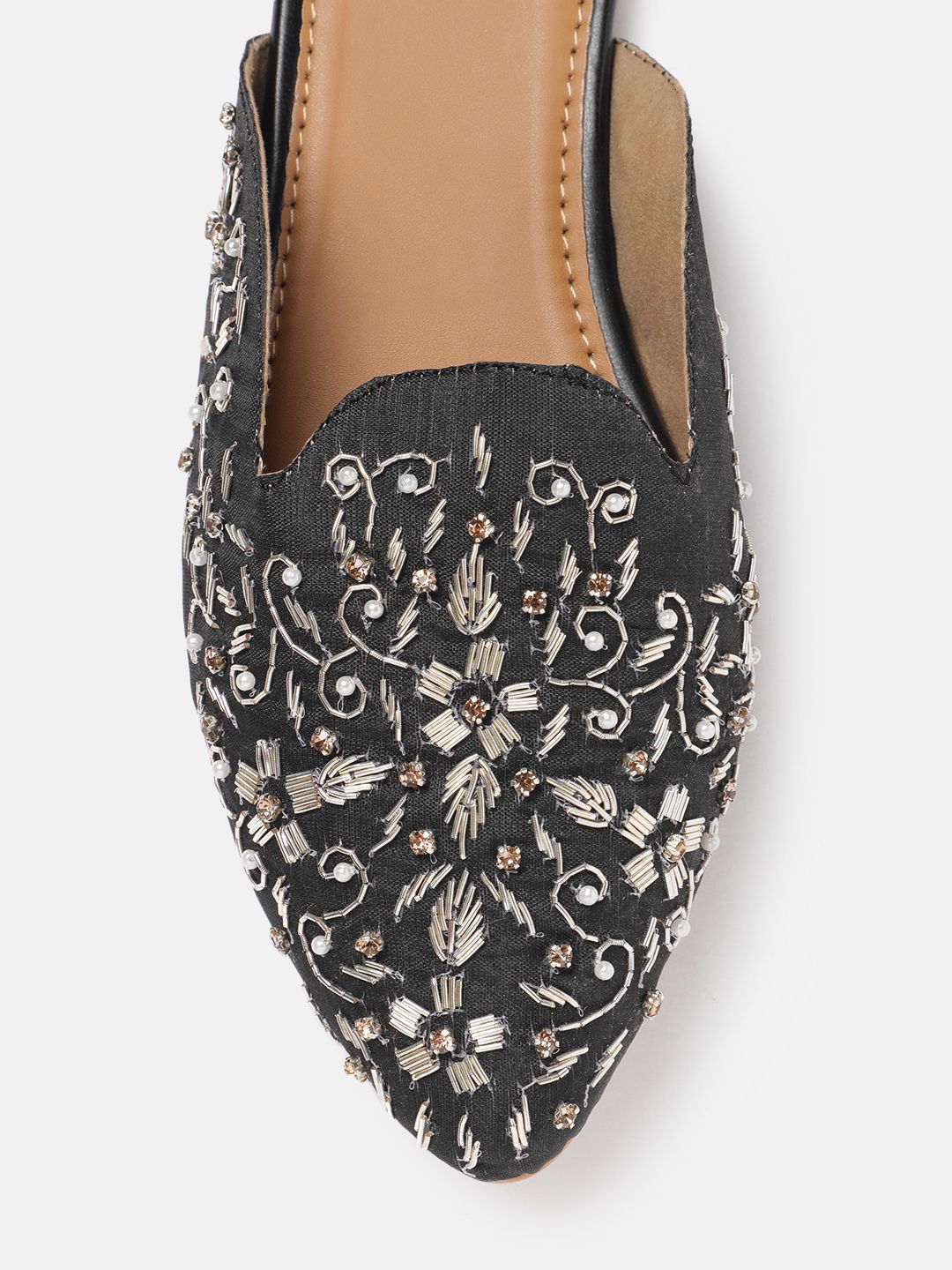 House of Pataudi Women Embellished Ethnic Mules