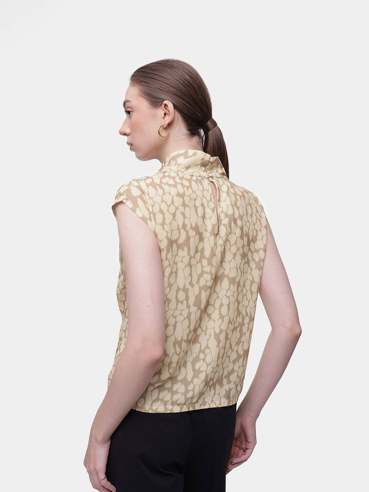 Sambungan Perancis Abstrak Leher Cowl Cowl Lanjutan lengan atas