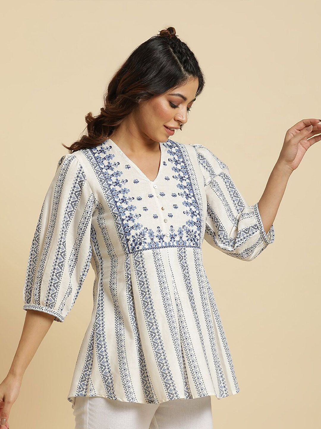 W White Geometric Printed V-Neck Cotton A-Line Longline Top