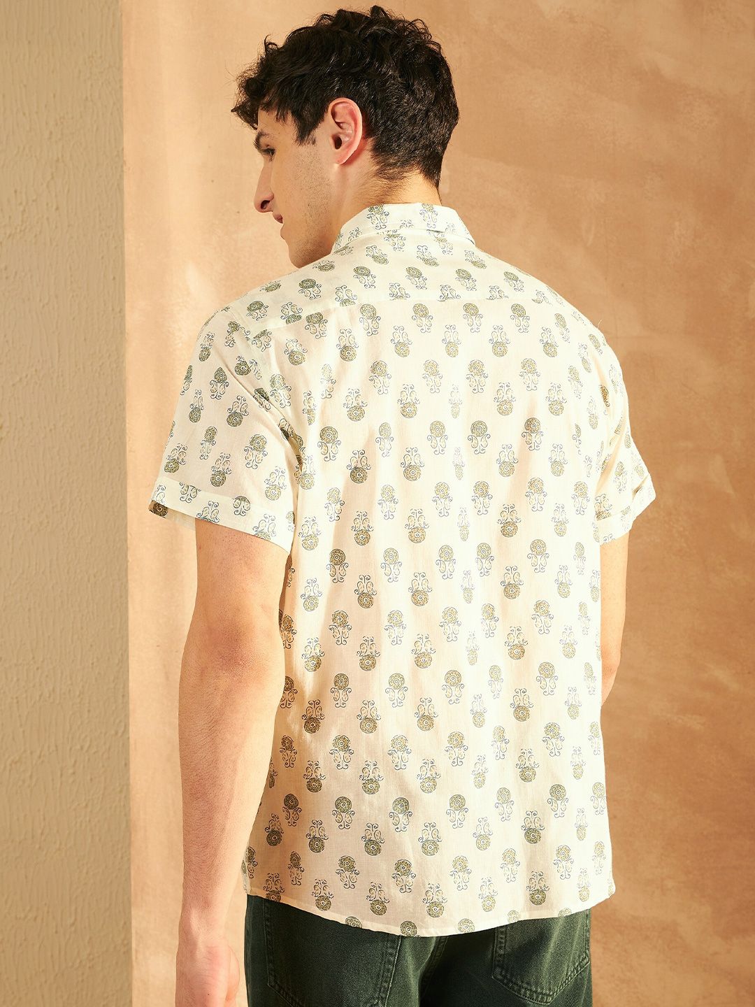 DENNISON Smart Ethnic Motifs Printed Spread Collar Cotton Oversized Lightweight Shirt