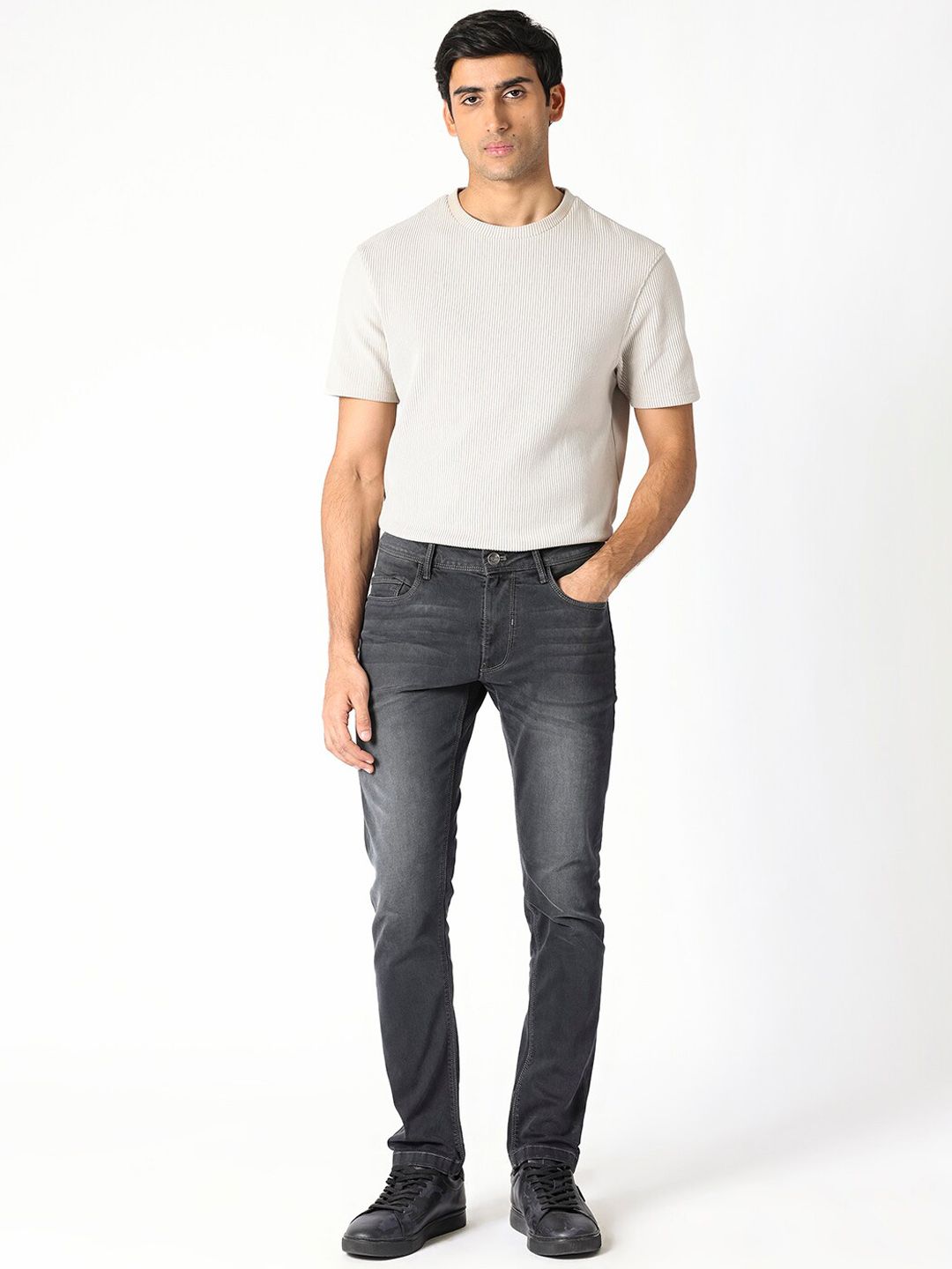 RARE RABBIT Men Hawkins Slim Fit Mid-Rise Cotton Jeans