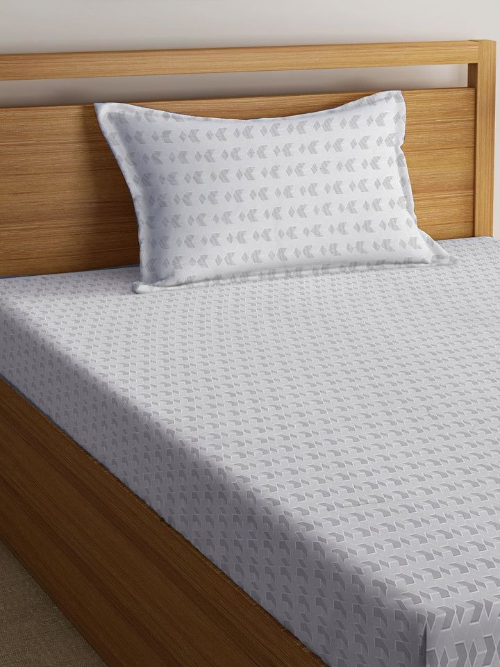 Myntra Elegant Homes Set Cadar Bujang Bercetak Geometri Kelabu & Putih 300 TC