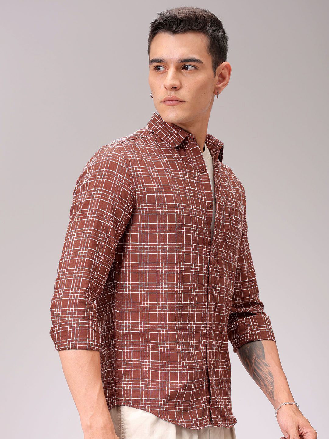 The Indian Garage Co Men Cutaway Collar Checked Cotton Slim Fit Casual Shirt