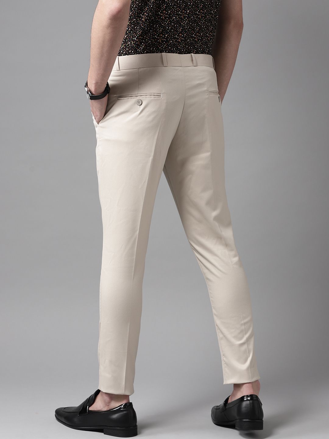 DENNISON Men Beige Smart Tapered Fit Solid Regular Trousers