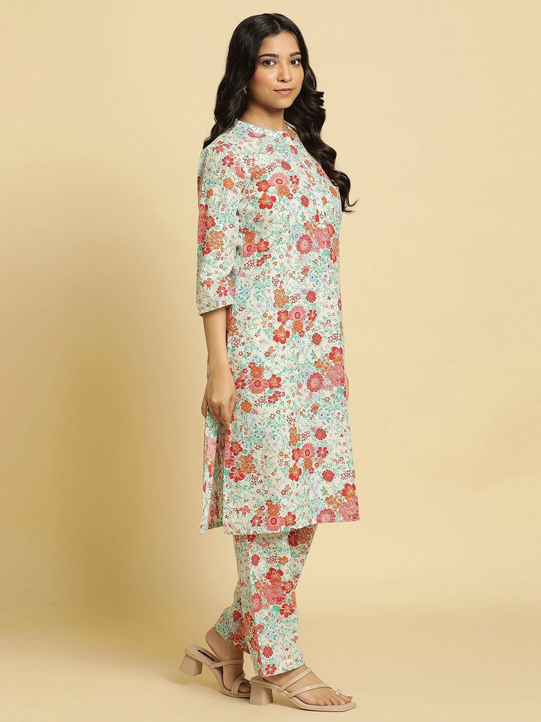 W Floral Printed Regular Pure Cotton Straight Kurta with Trouser & Dupatta