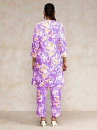 Varanga Women Floral Printed Regular Kurti with Trousers