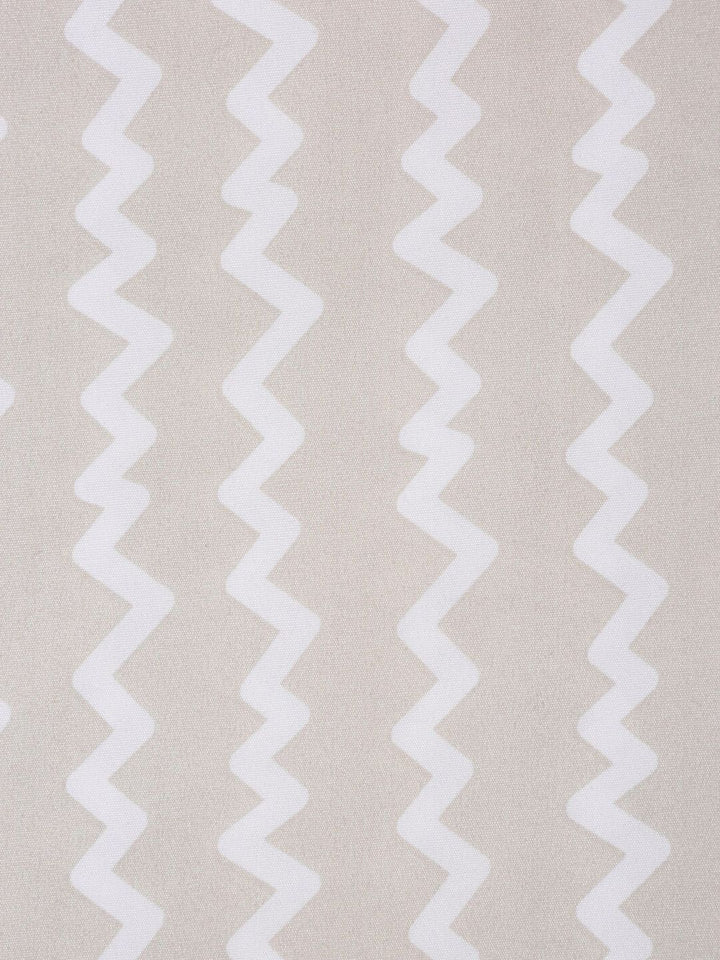 KLOTTHE Beige Chevron Cotton 300 TC Fitted King Fine Bedsheet with 2 Pillow Covers-98 x 87 inches