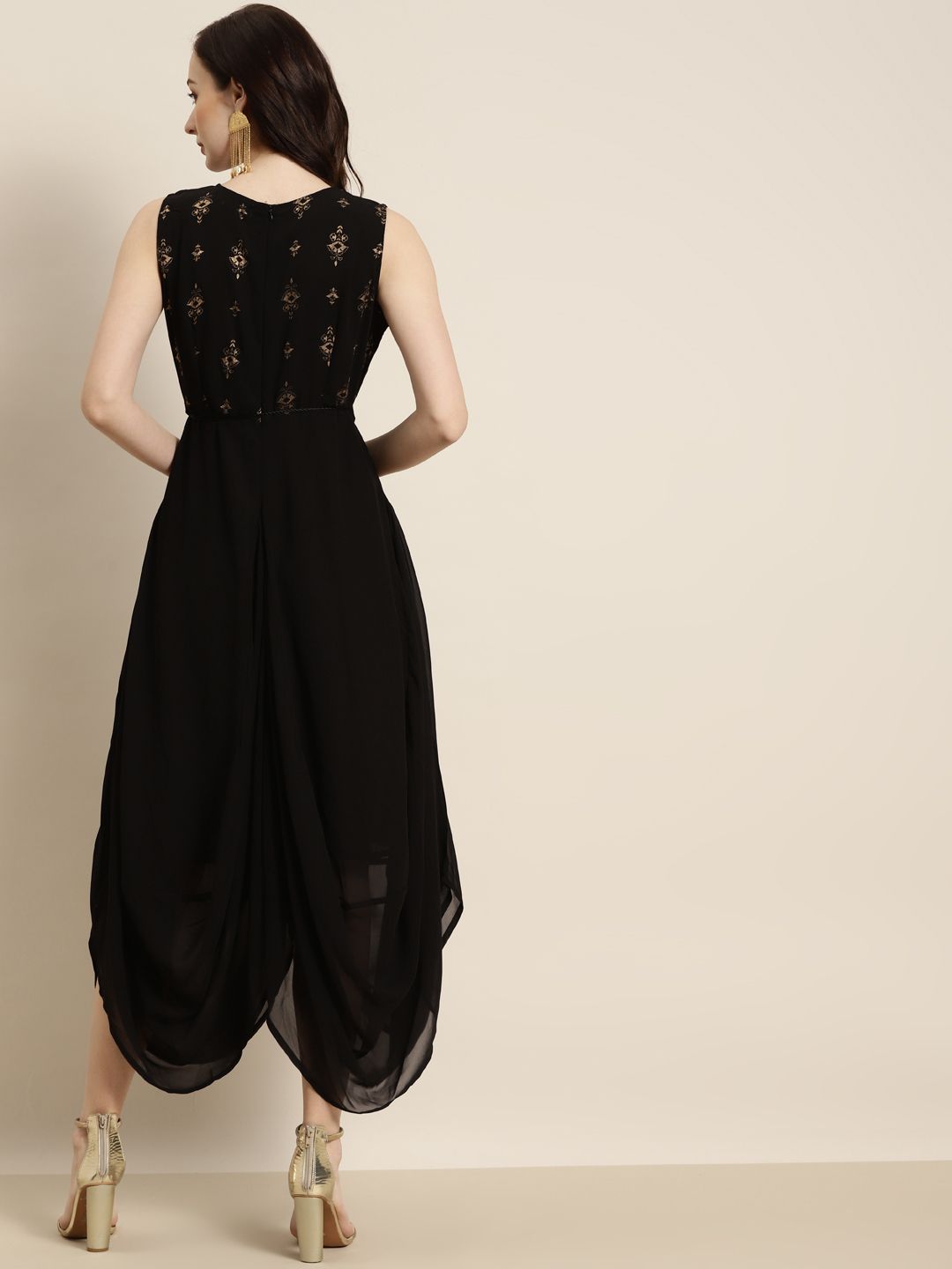 Shae by SASSAFRAS Black & Gold-Coloured Ethnic Motifs Foil Dhoti Dress