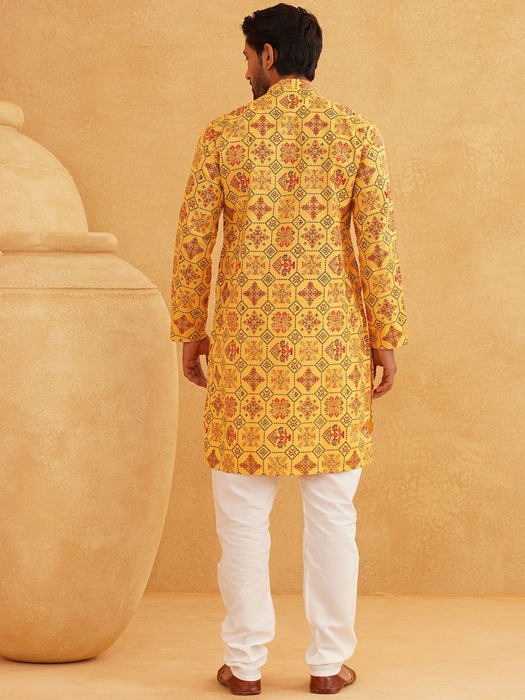 SOJANYA Ethnic Motifs Printed Mandarin Collar Straight Kurta With Churidar