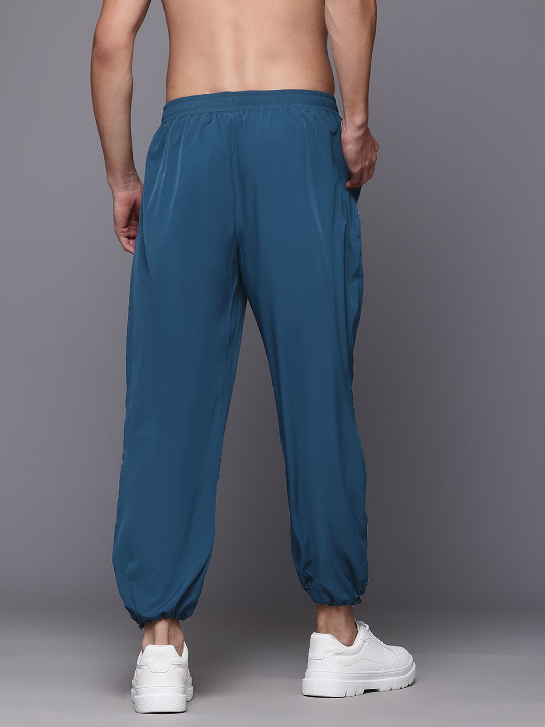 HRX by Hrithik Roshan Men Paneled Rapid-Dry Sports Joggers