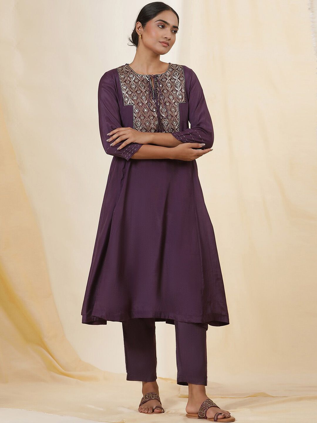 W Ethnic Motifs Yoke Design Thread Work A-Line Kurta