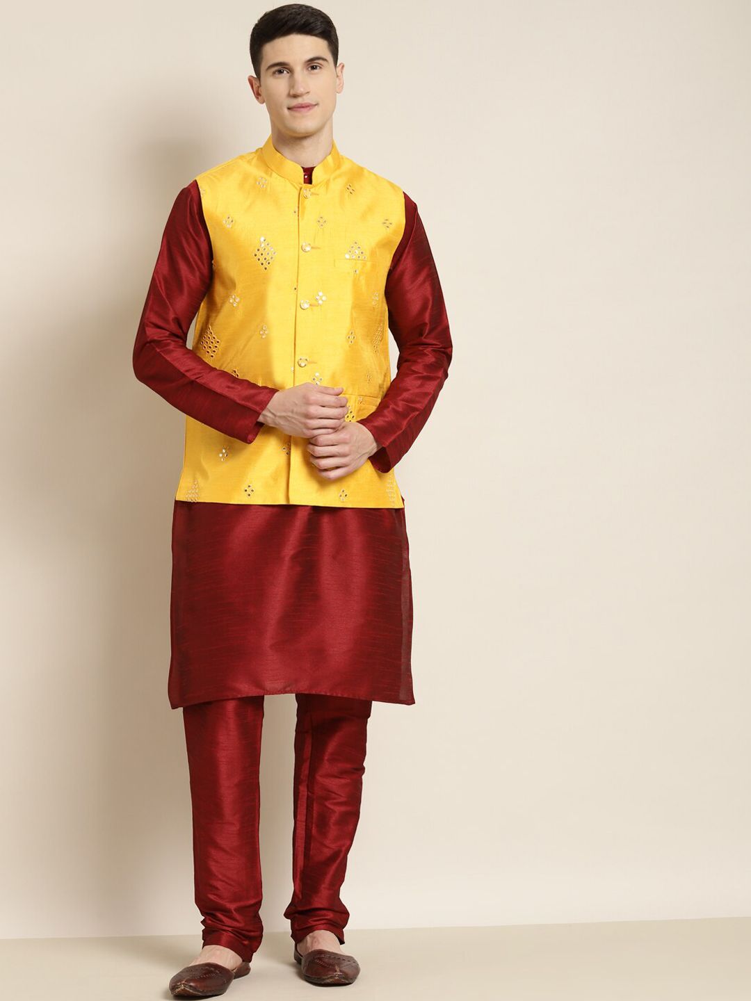 SOJANYA Mandarin Collar Regular Kurta With Churidar & Nehru Jacket