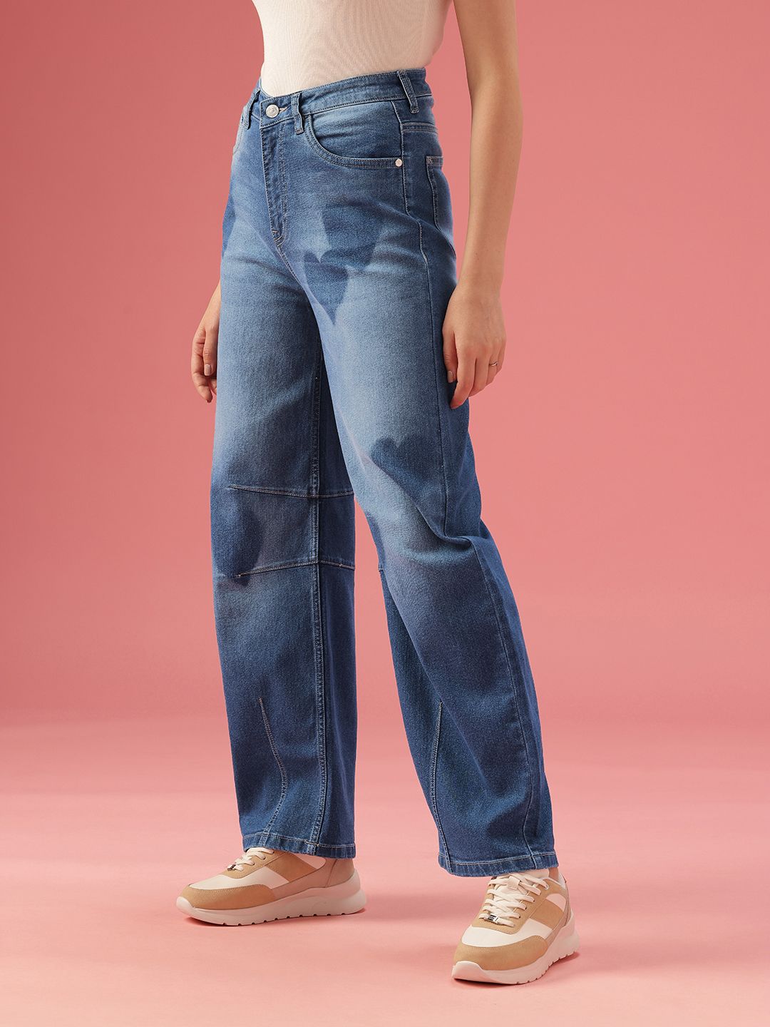 DressBerry Women Barrel Fit Mid-Rise Heavy Fade Stretchable Jeans
