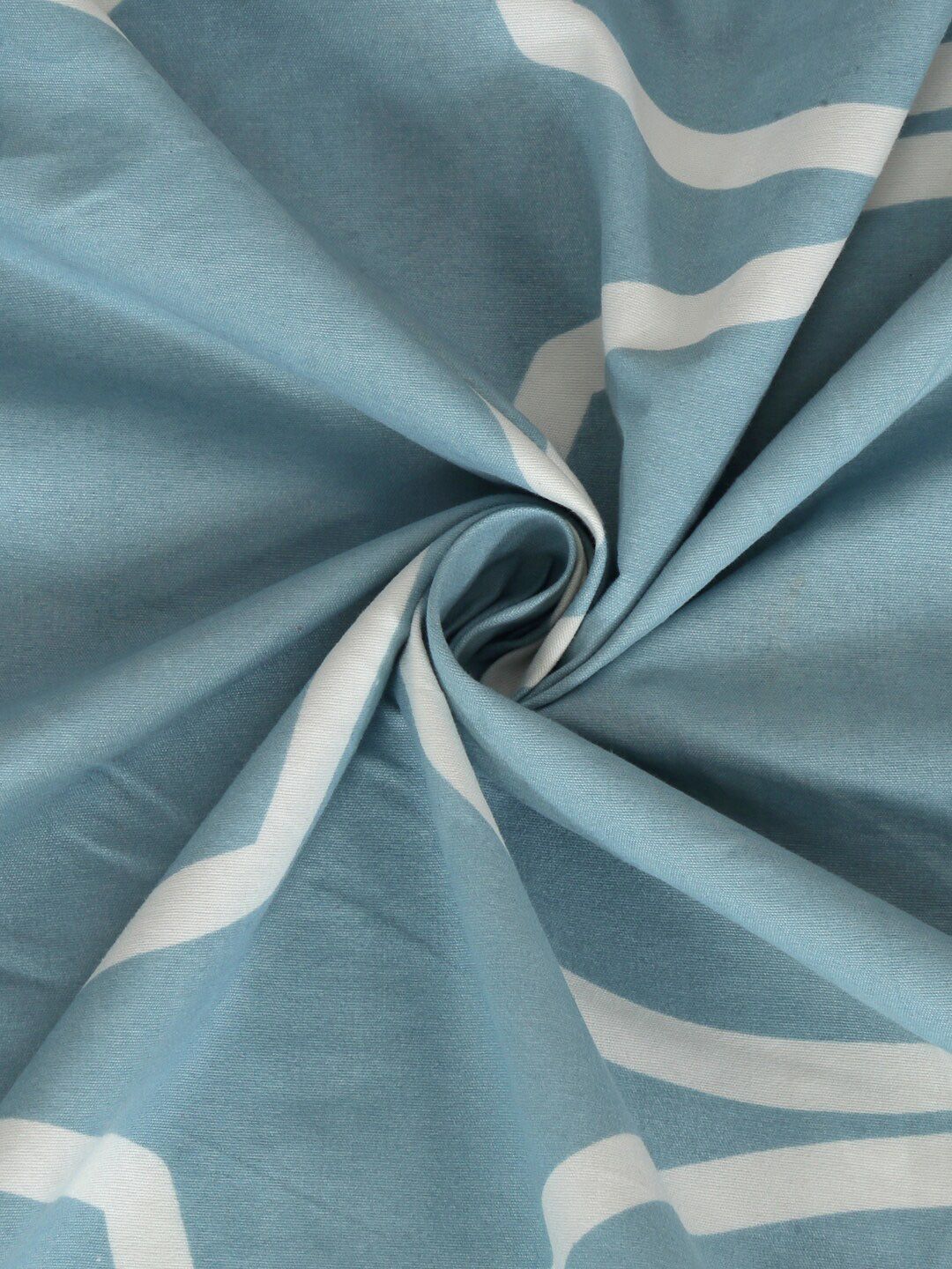 KLOTTHE Blue & White Geometric Printed 300TC Fitted Single Bedsheet With Pillow Cover