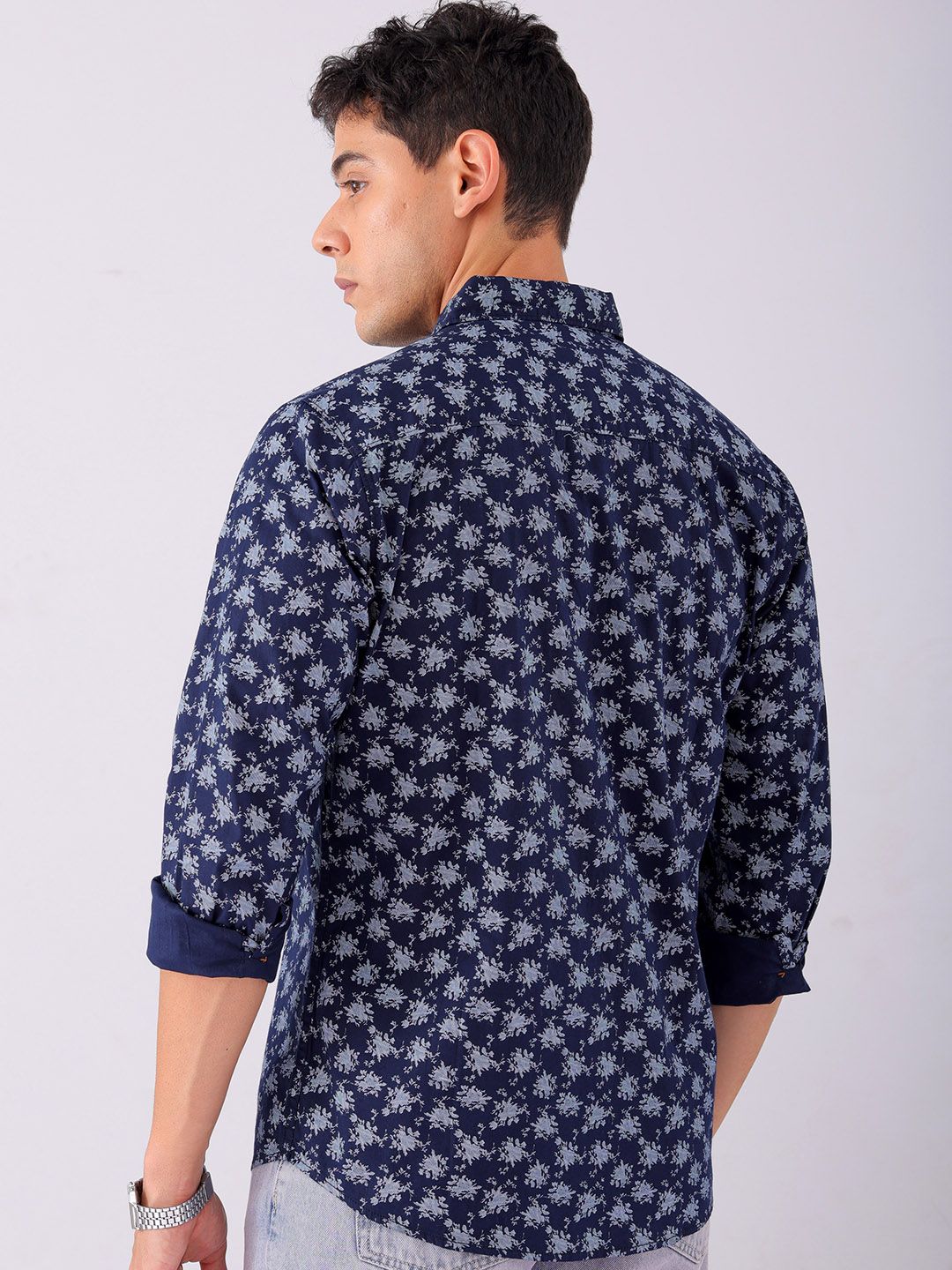 Garage CO Indian Lelaki Tentera Laut Biru & Putih Bercetak Pure Cotton Casual Shirt
