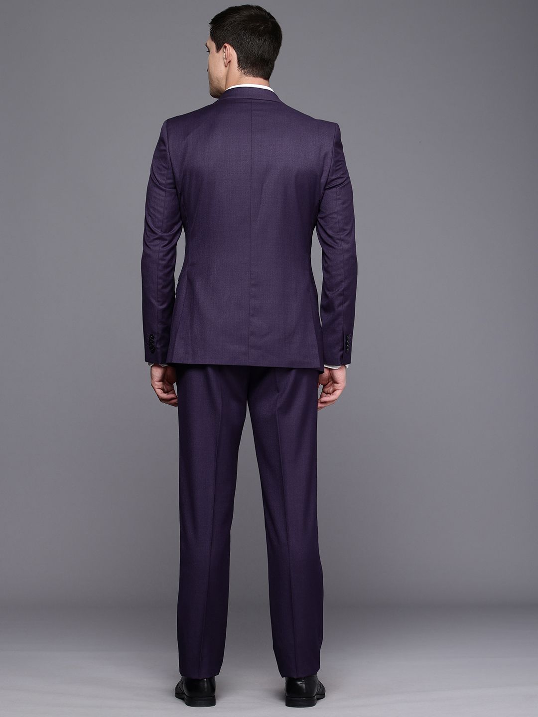 Raymond Single Breasted 3-Piece Contemporary Fit Formal Suit