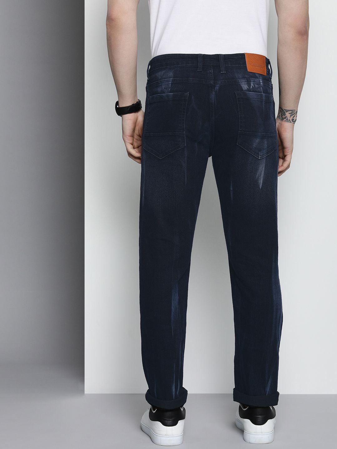 The Indian Garage Co Men Slim Straight Fit Light Fade Stretchable Jeans