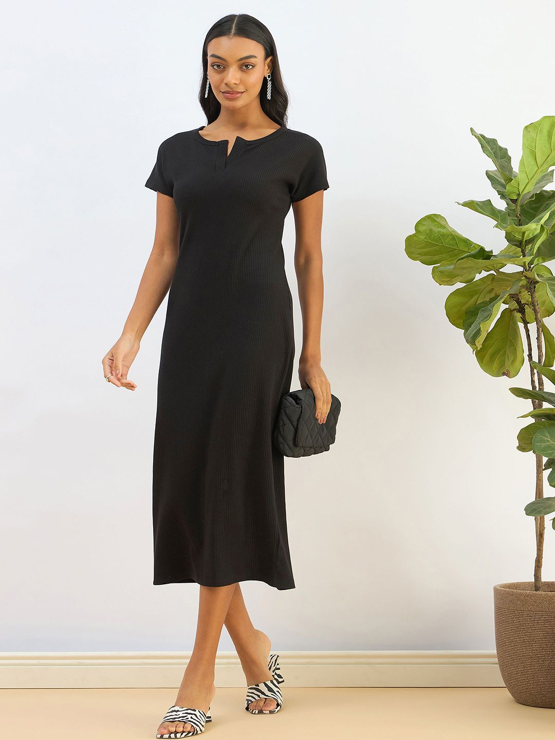 SASSAFRAS BASICS Bodycon Midi Dress