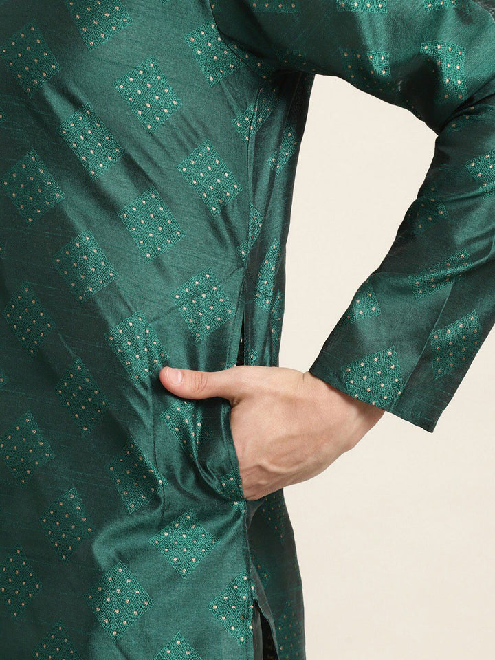 SOJANYA Kurta Lurus Kolar Mandarin Rekaan Tenunan dengan Churidar