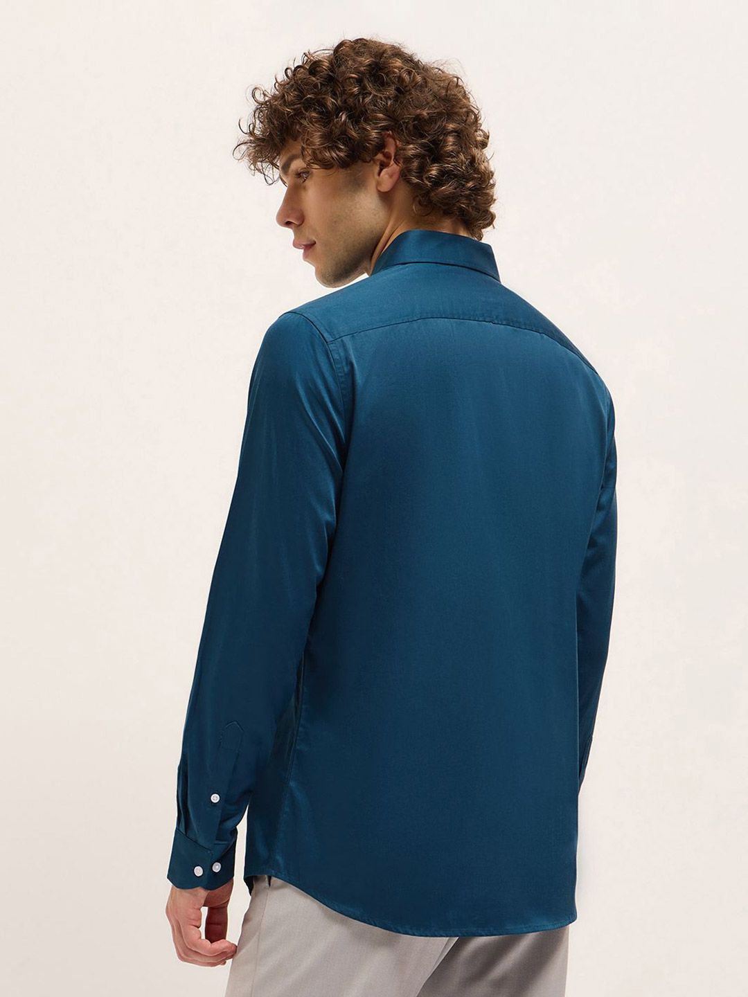 THE BEAR HOUSE Men Tailored Fit Opaque Formal Shirt