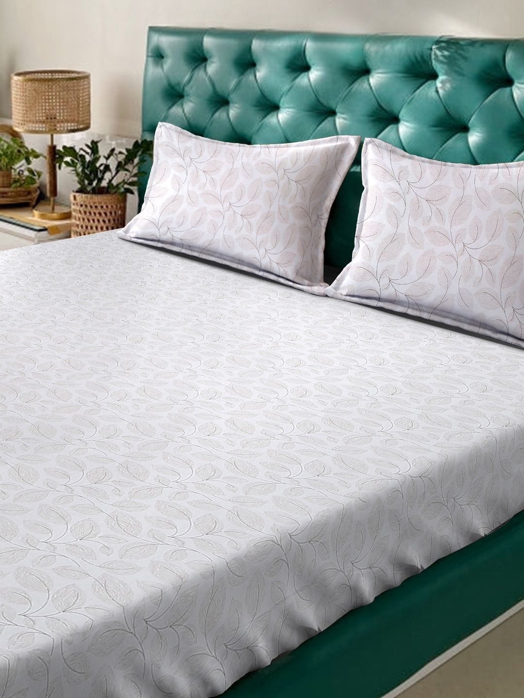 KLOTTHE White Floral 400 TC Bedsheet with 2 Pillow Covers