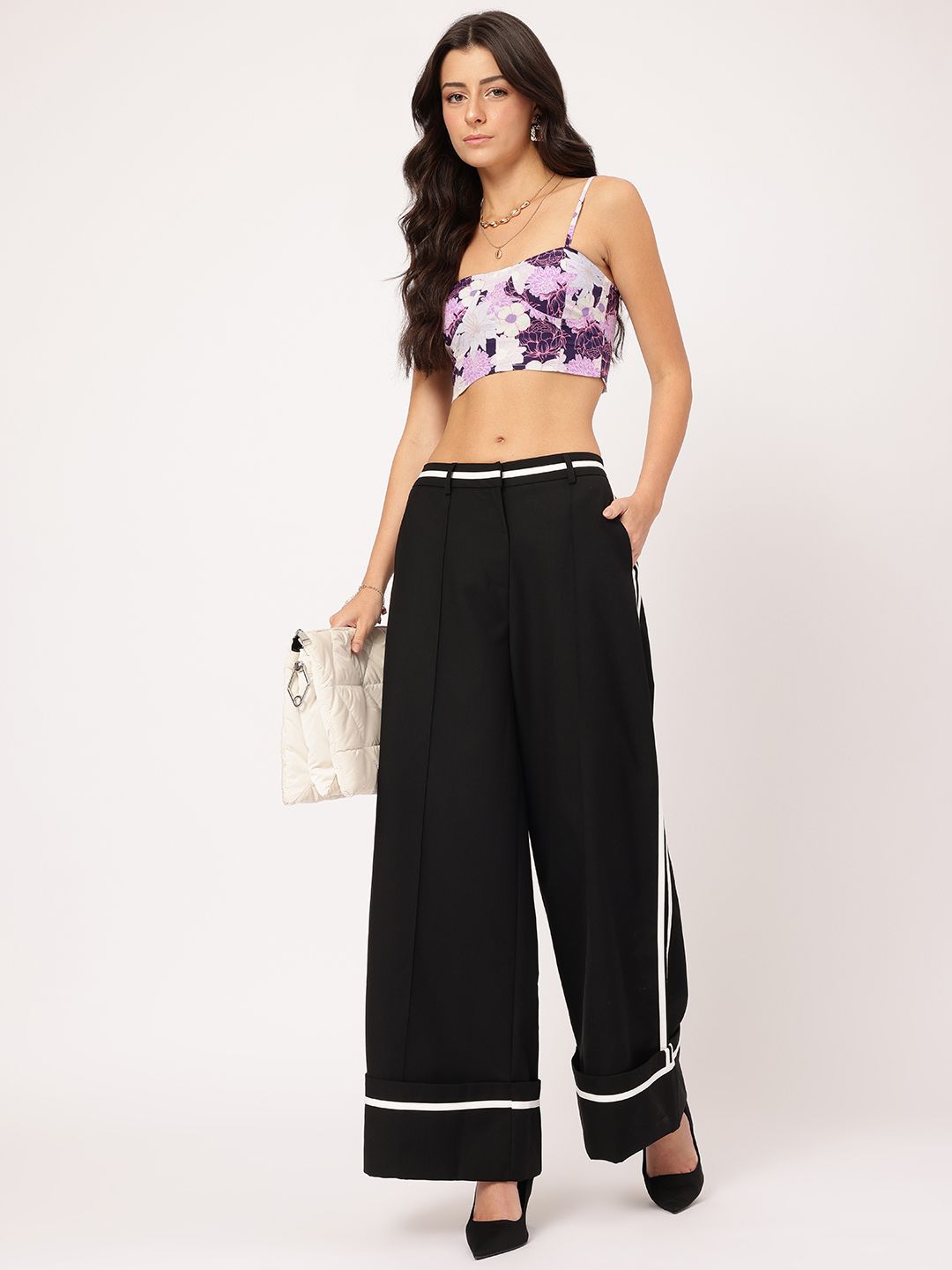 DressBerry Glamourous Babe Shoulder Straps Printed Crop Top