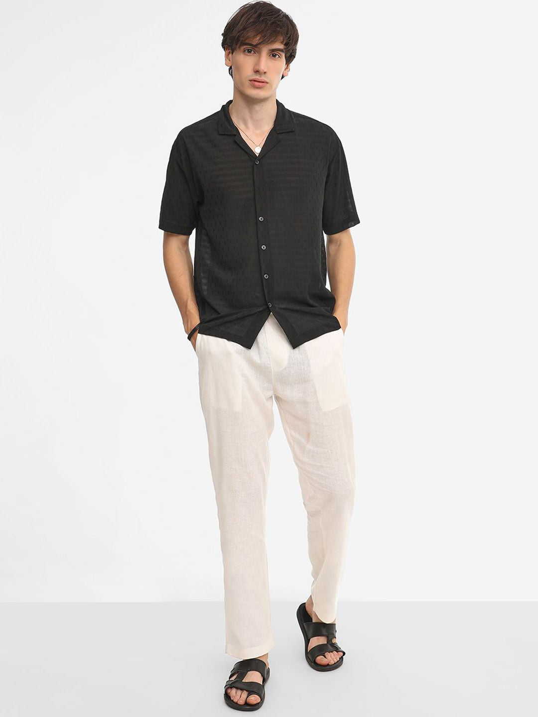 Campus Sutra Men Relaxed Fit Textured Casual Shirt