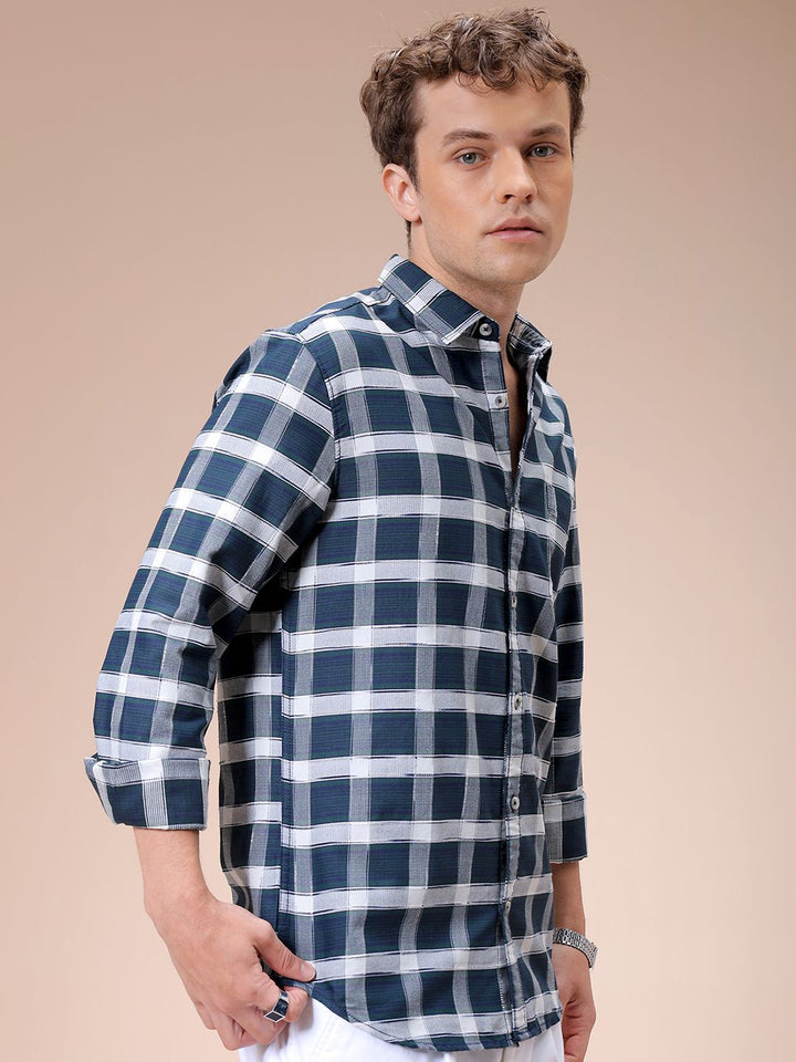 The Indian Garage Co Men Spread Collar Checked Slim Fit Casual Shirt