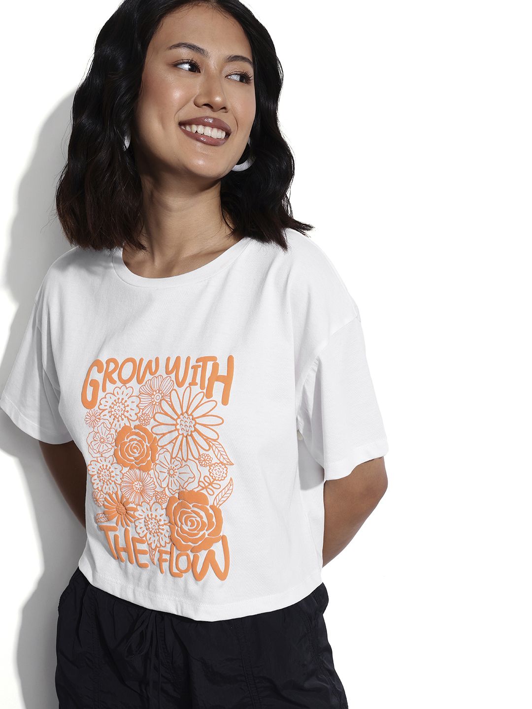 DressBerry Floral Printed Boxy Crop T-shirt