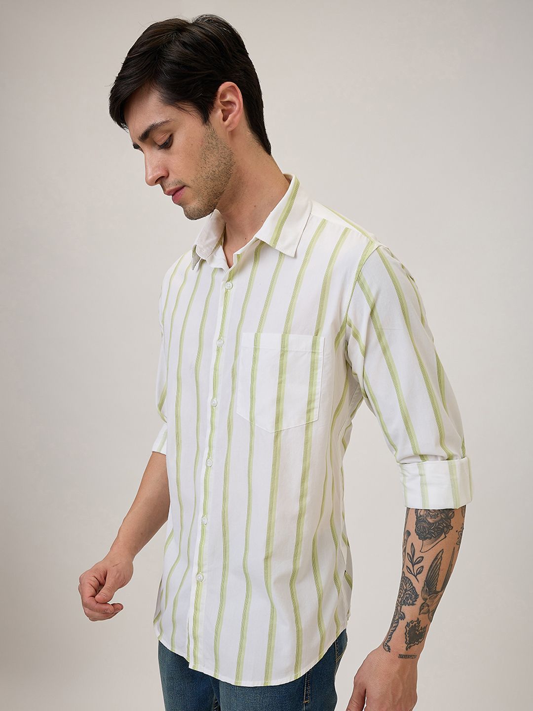 SPYKAR Men Slim Fit Vertical Striped Spread Collar Cotton Casual Shirt