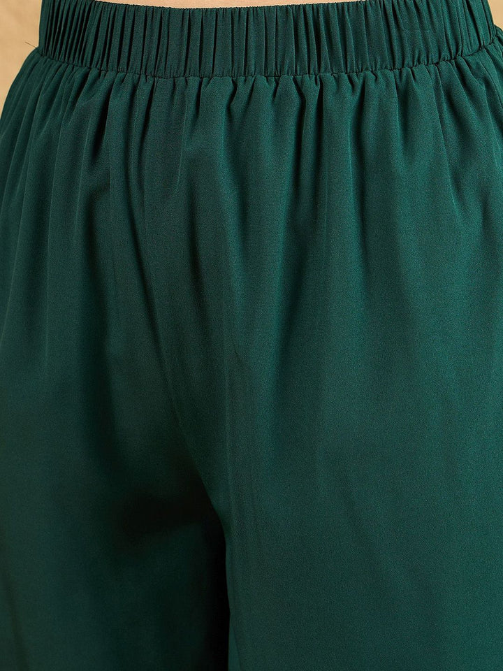 Berrylush Green V-Neck Crop Top With Palazzo