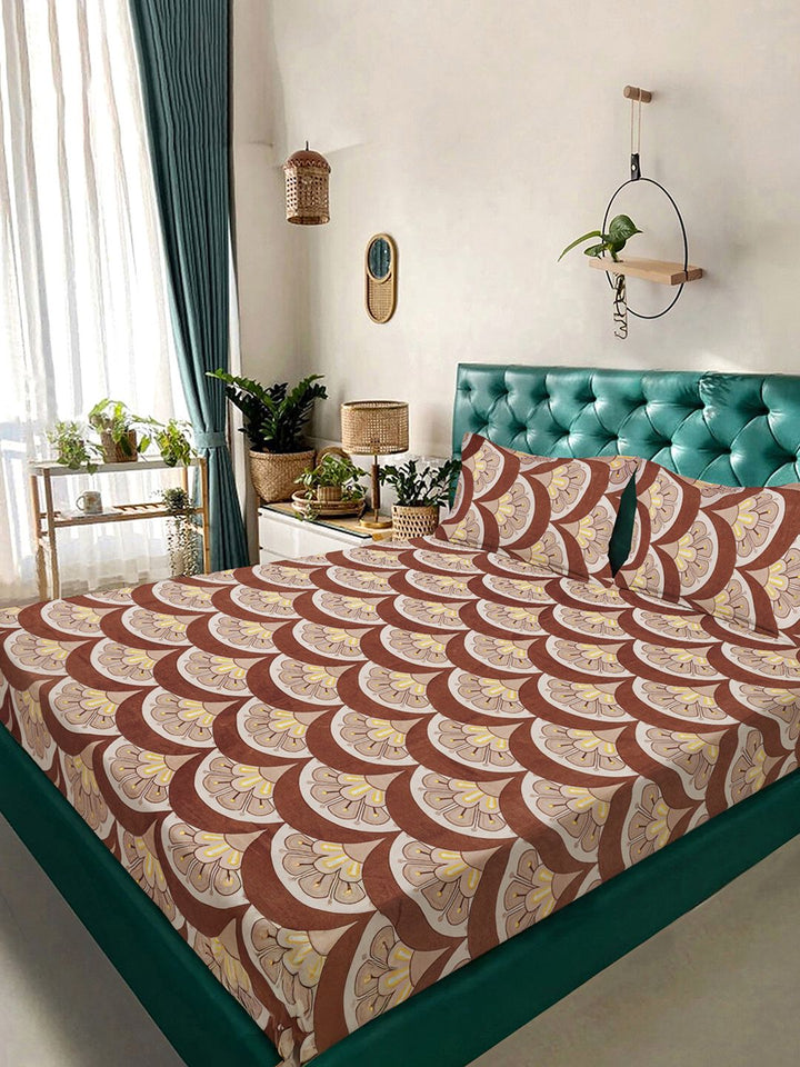 KLOTTHE Brown Floral 300 TC King Bedsheet with 2 Pillow Covers